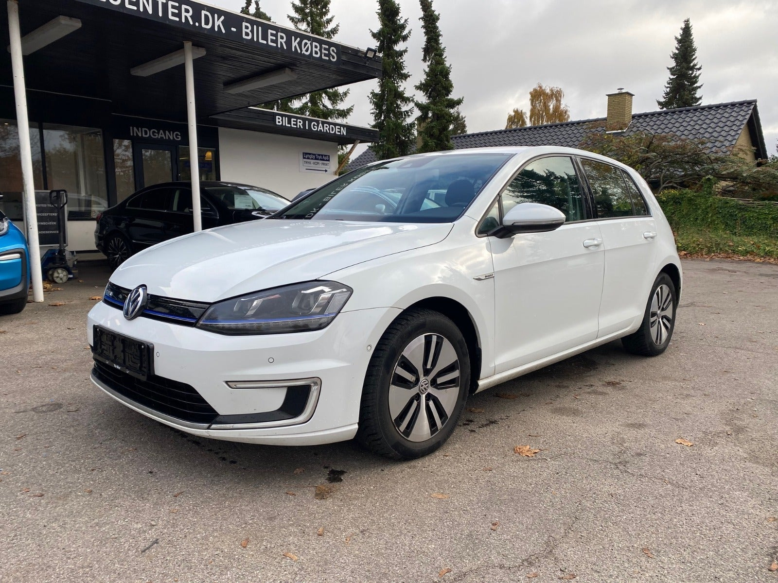 Hvid VW e-Golf VII fra 2014