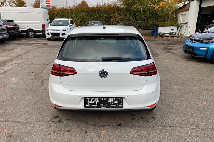 Hvid VW e-Golf VII fra 2014