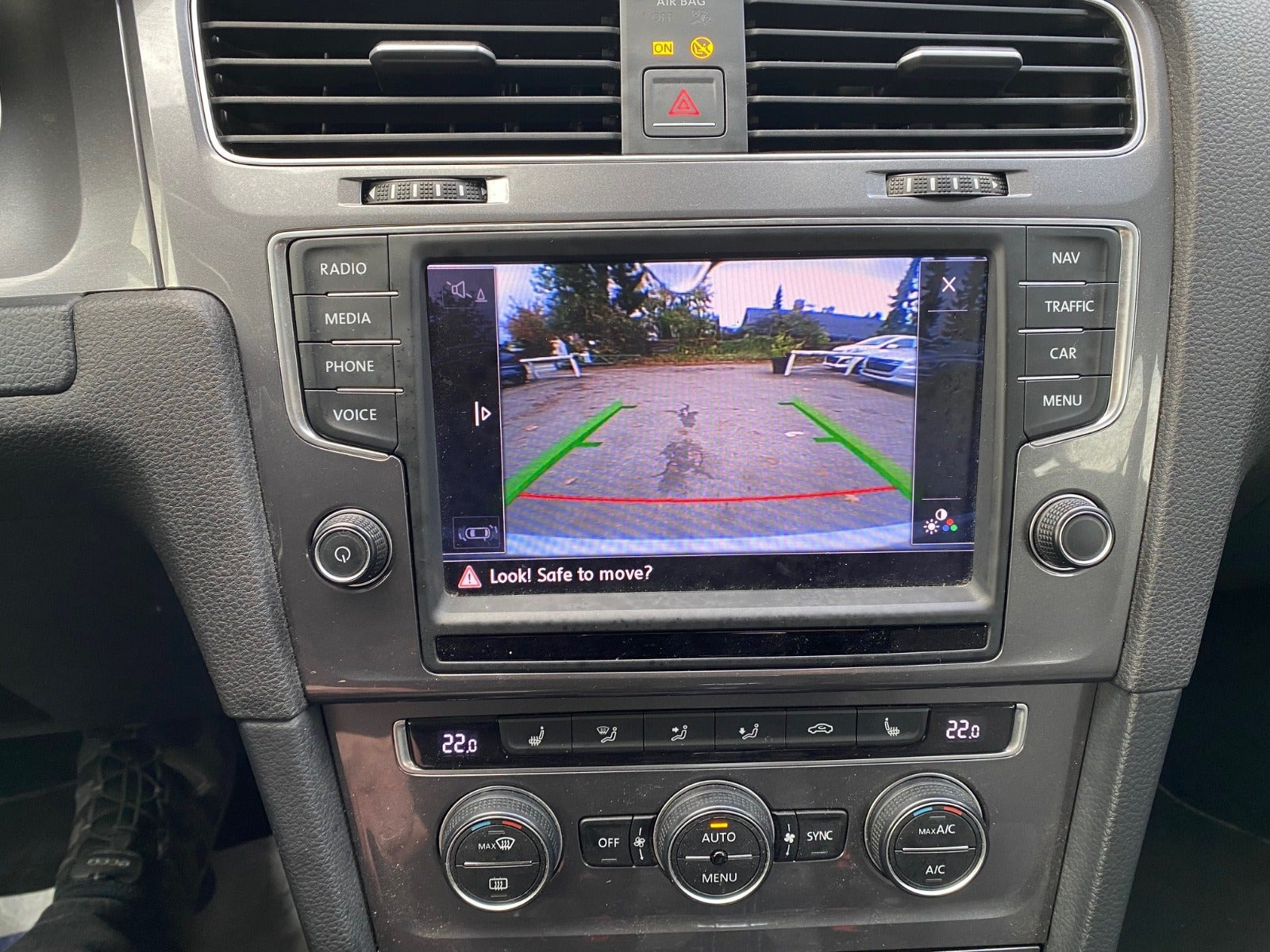 Hvid VW e-Golf VII fra 2014
