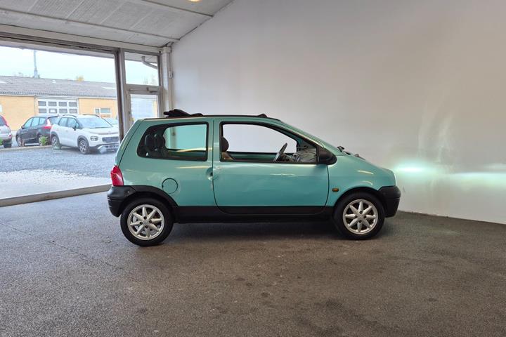 Blå Renault Twingo fra 2001