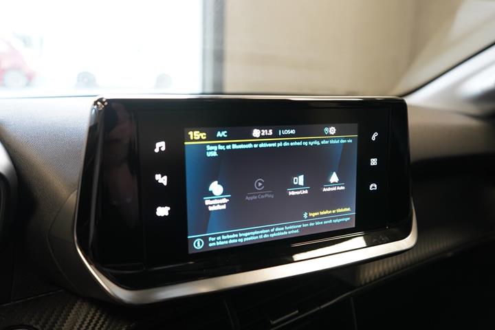 Sort Peugeot e-208 fra 2023