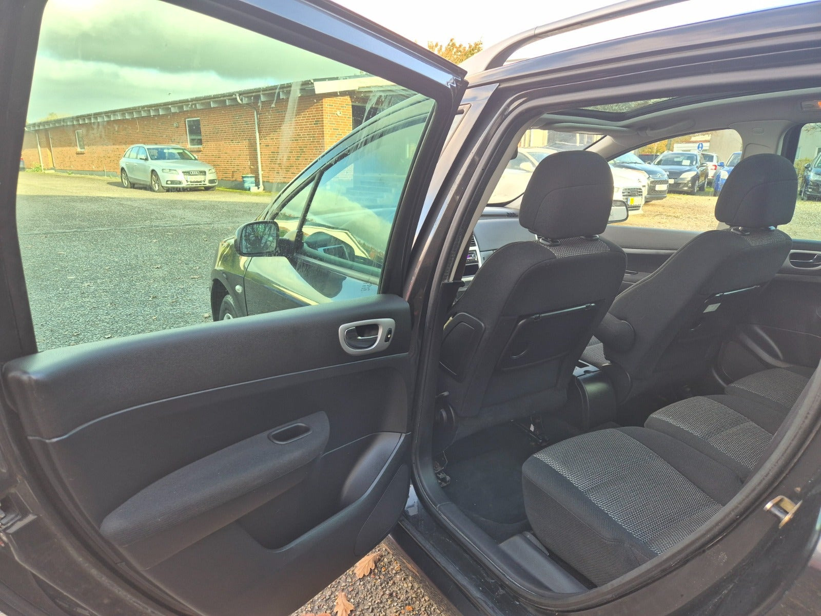 Grøn Peugeot 307 fra 2007