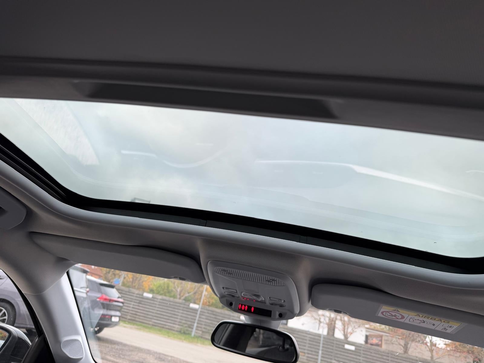 Grå Opel Corsa fra 2021