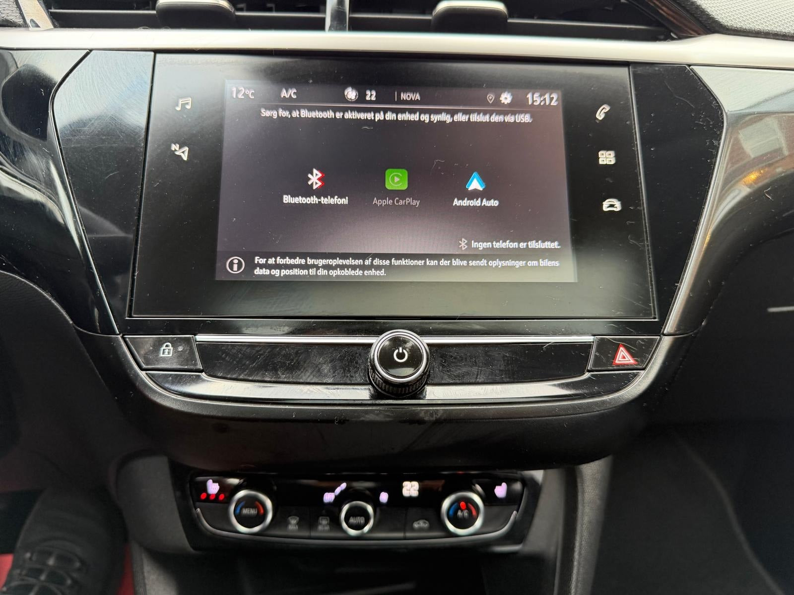Grå Opel Corsa fra 2021