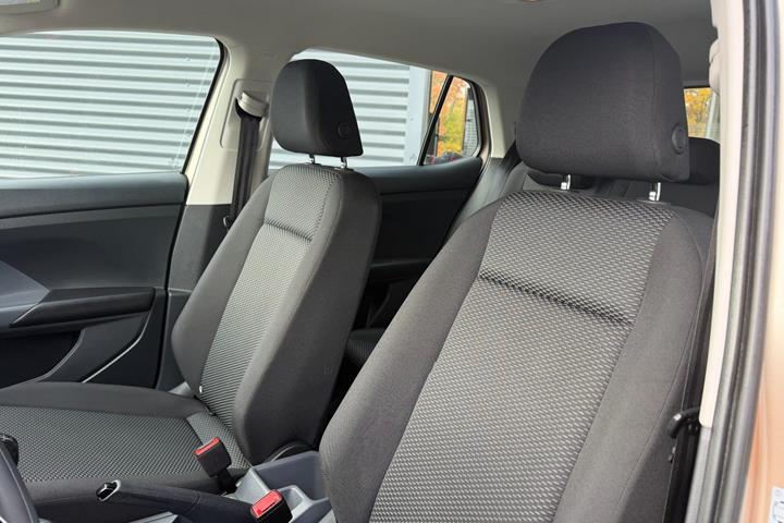 Orange VW T-Cross fra 2019
