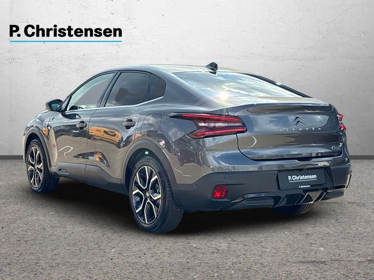 Grå Citroën ë-C4 X fra 2023