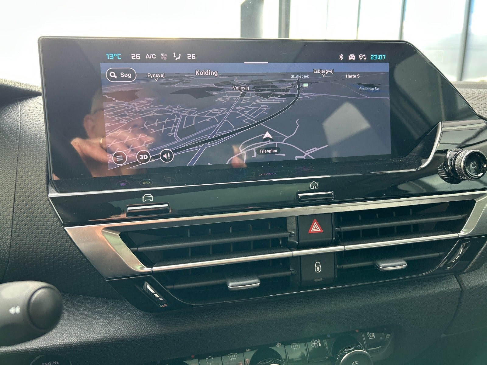Grå Citroën ë-C4 X fra 2023