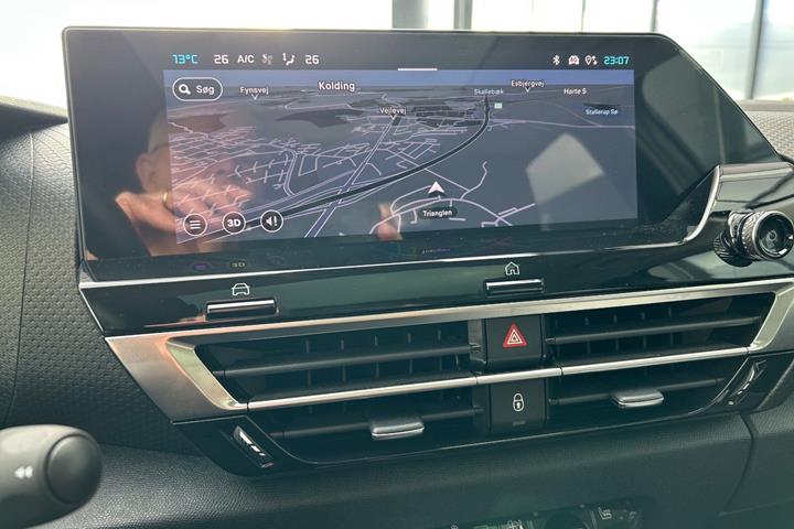 Grå Citroën ë-C4 X fra 2023
