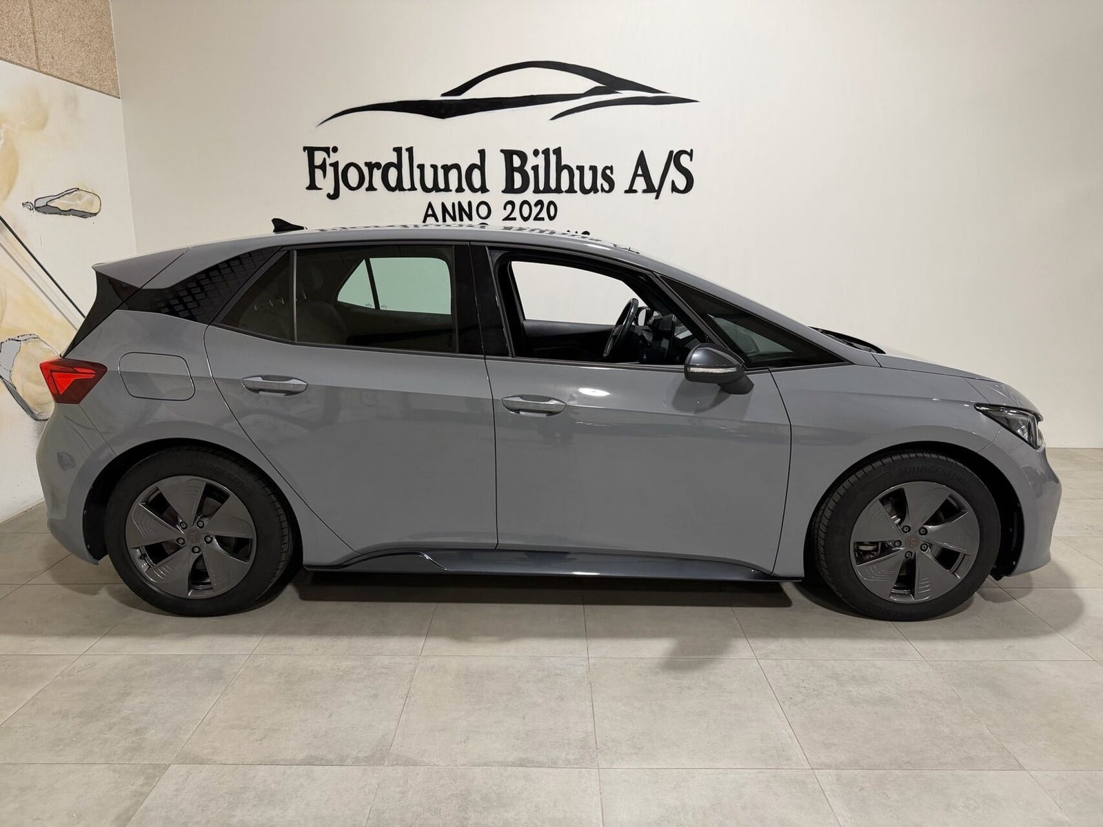 Grå Cupra Born fra 2022