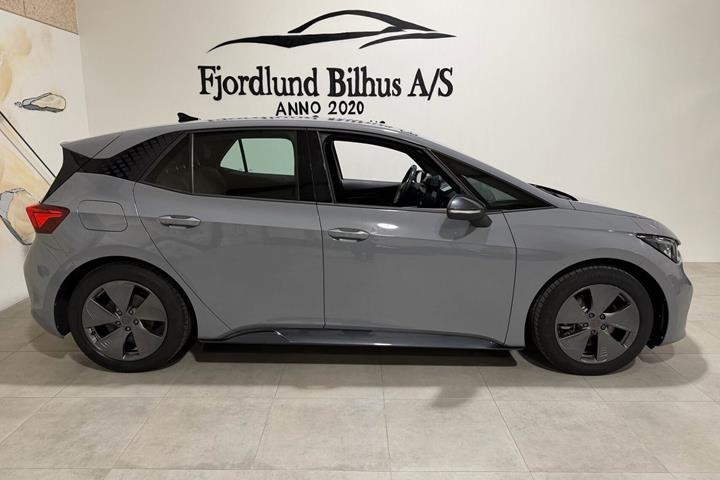Grå Cupra Born fra 2022