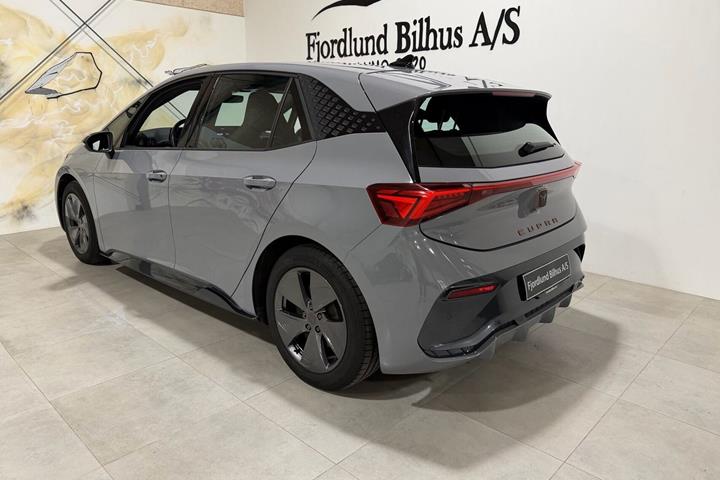 Grå Cupra Born fra 2022