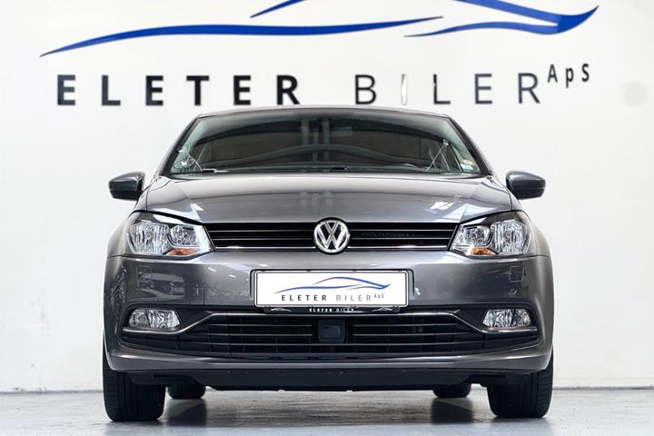 Grå VW Polo fra 2016