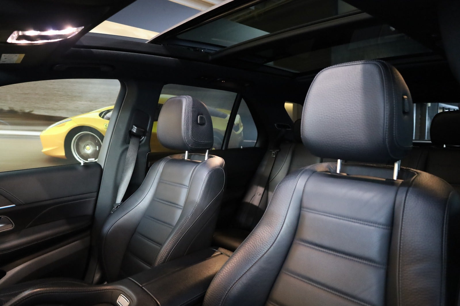 Hvid Mercedes GLE350 de fra 2022