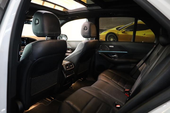 Hvid Mercedes GLE350 de fra 2022
