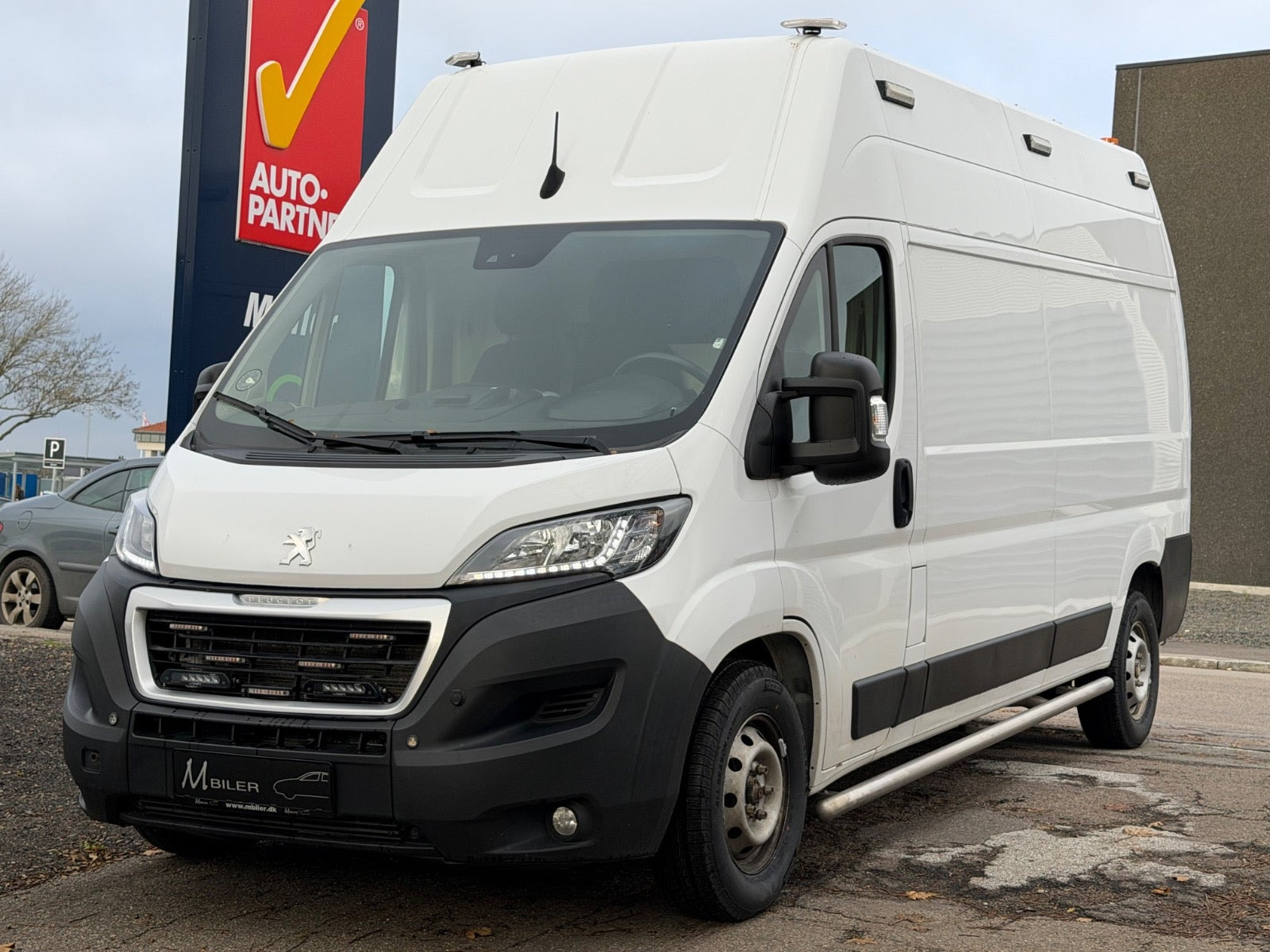 Peugeot Boxer 435 2,2 BlueHDi 165 L3H3 Premium
