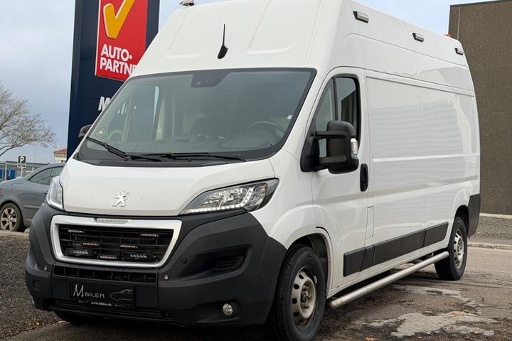 Hvid Peugeot Boxer 435 fra 2022