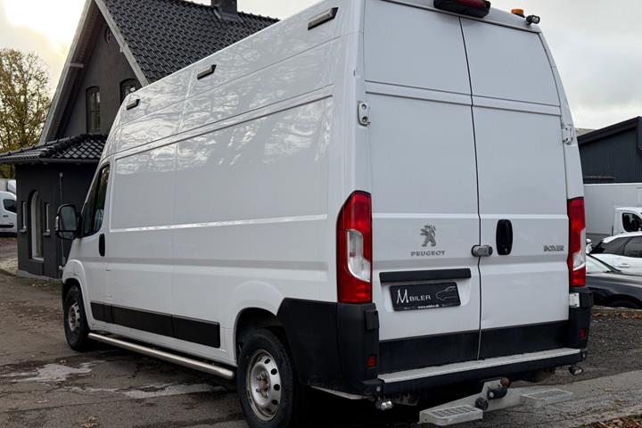 Hvid Peugeot Boxer 435 fra 2022