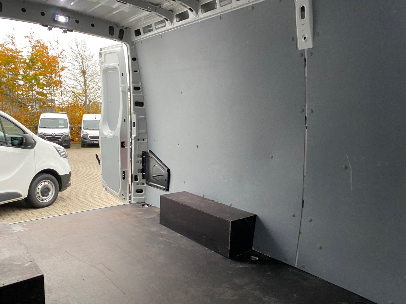 Hvid Iveco Daily fra 2023