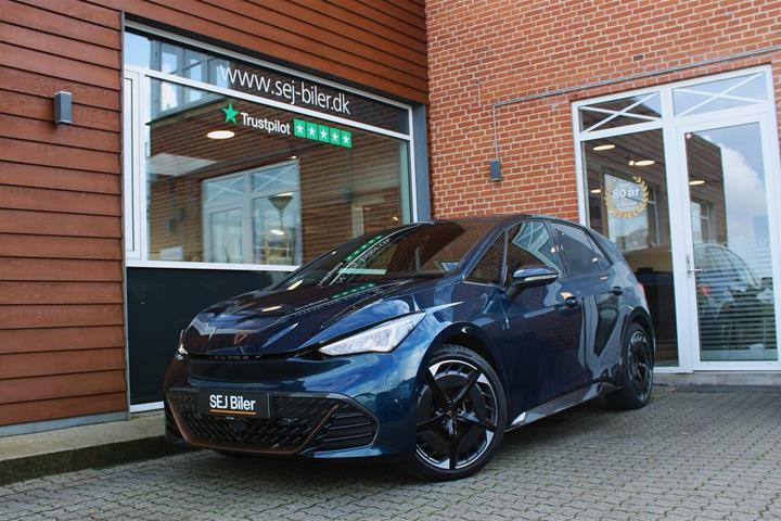 Blå Cupra Born fra 2025