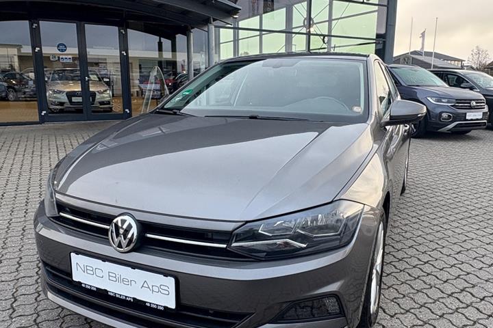 Grå VW Polo fra 2020