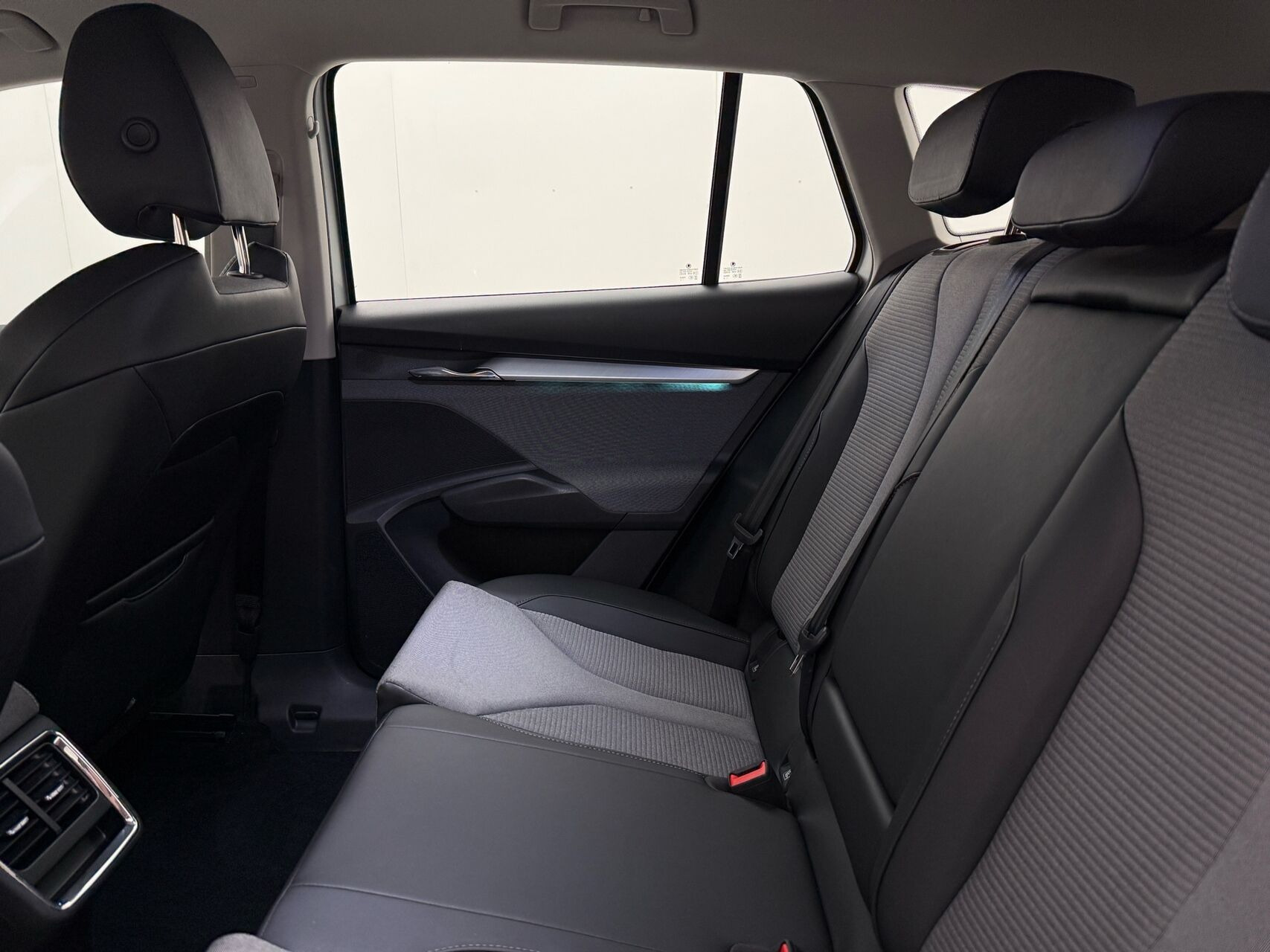 Sølv Skoda Enyaq fra 2023