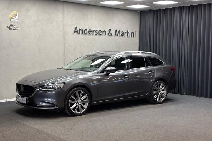 Grå Mazda 6 fra 2019
