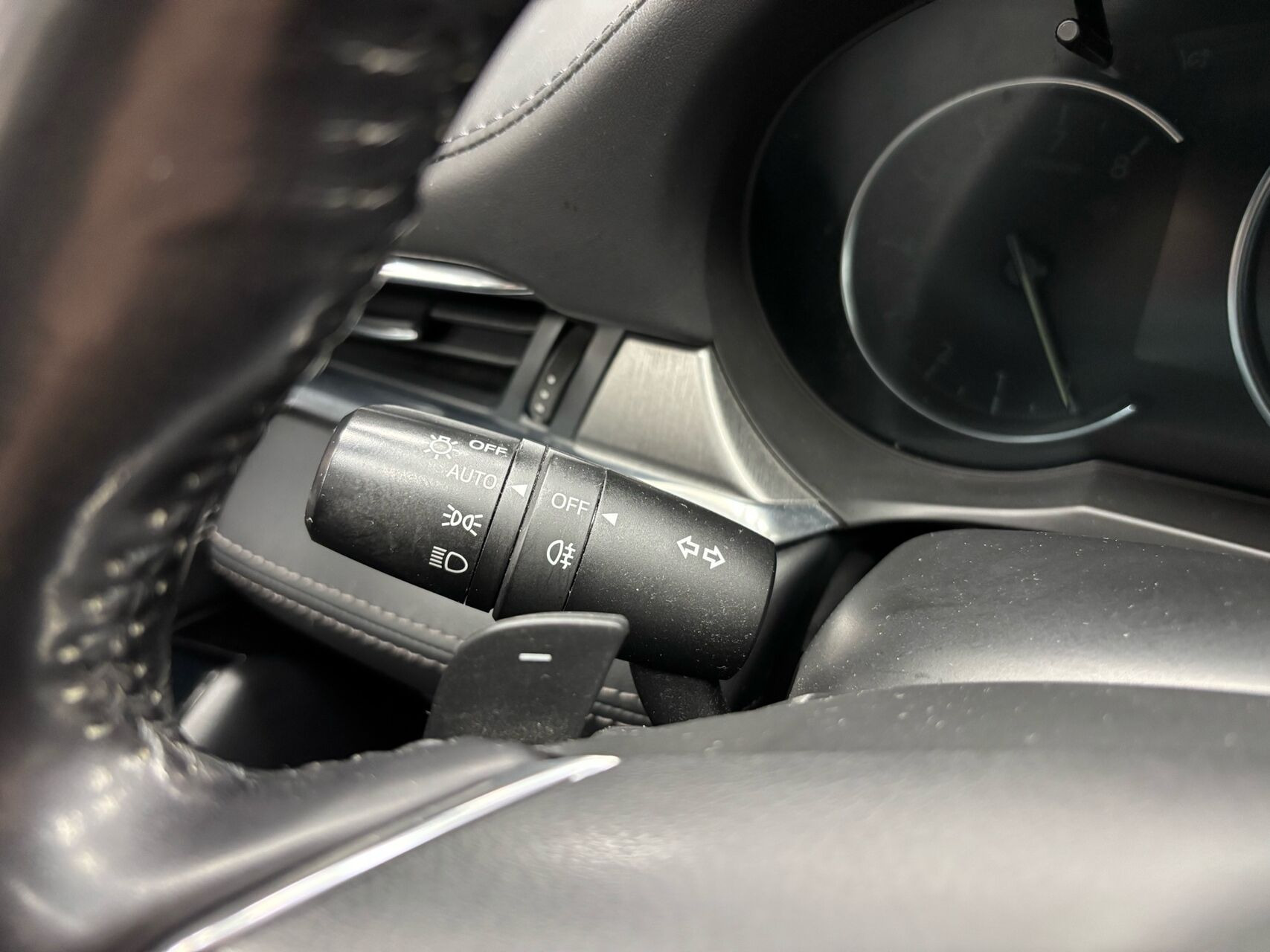 Grå Mazda 6 fra 2019