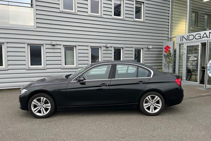 Sort BMW 320d fra 2018