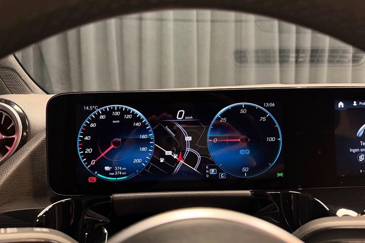 Grå Mercedes EQA250 fra 2023