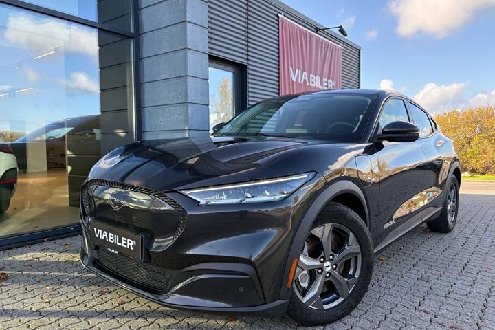 Grå Ford Mustang Mach-E fra 2022
