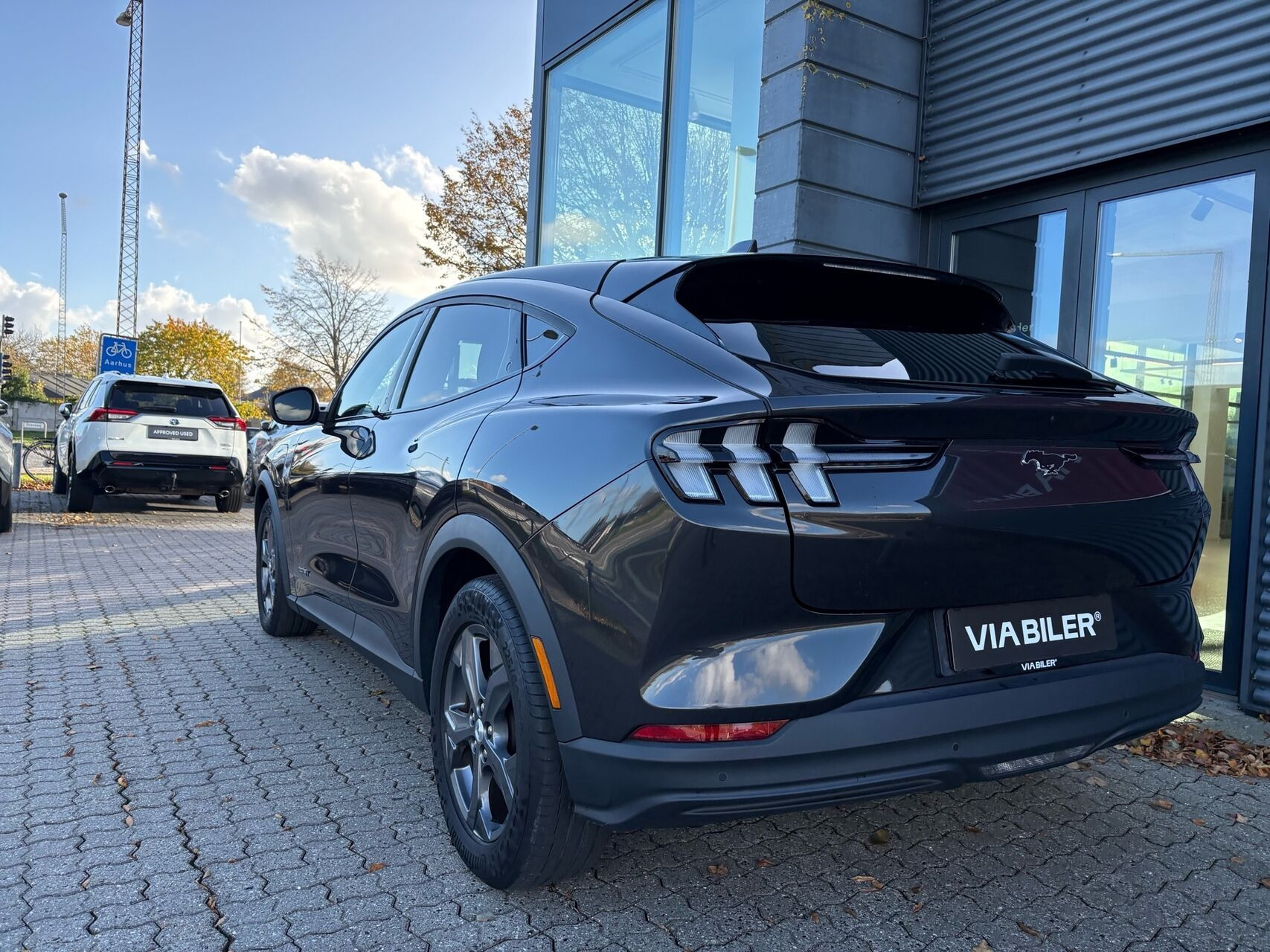 Grå Ford Mustang Mach-E fra 2022