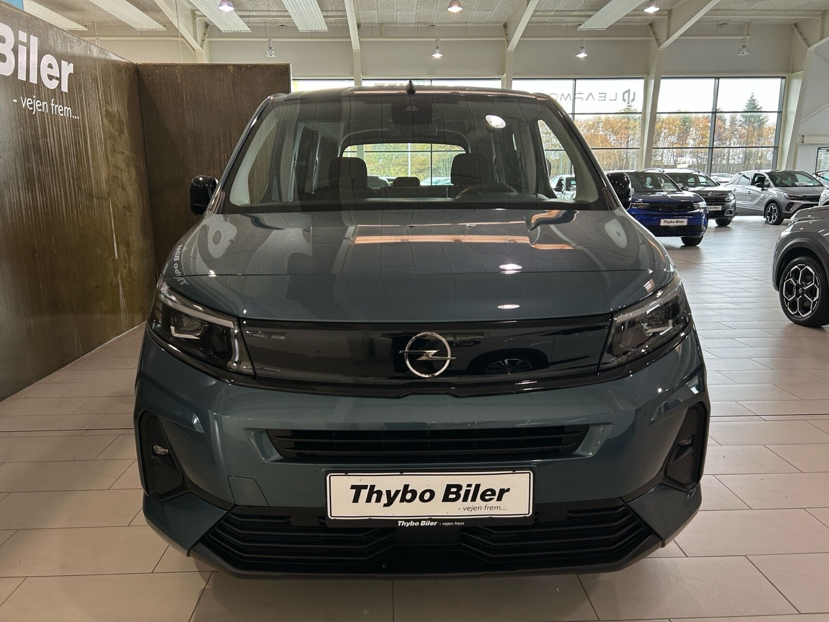 Grøn Opel Combo-e Life fra 2025