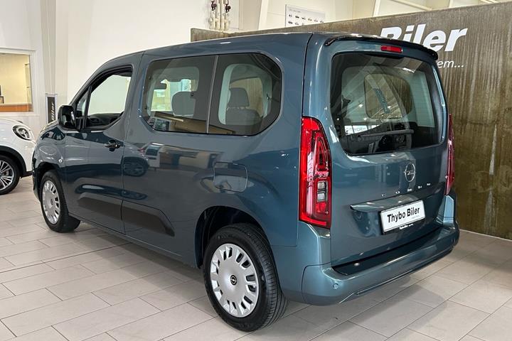 Grøn Opel Combo-e Life fra 2025