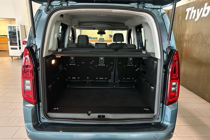 Grøn Opel Combo-e Life fra 2025