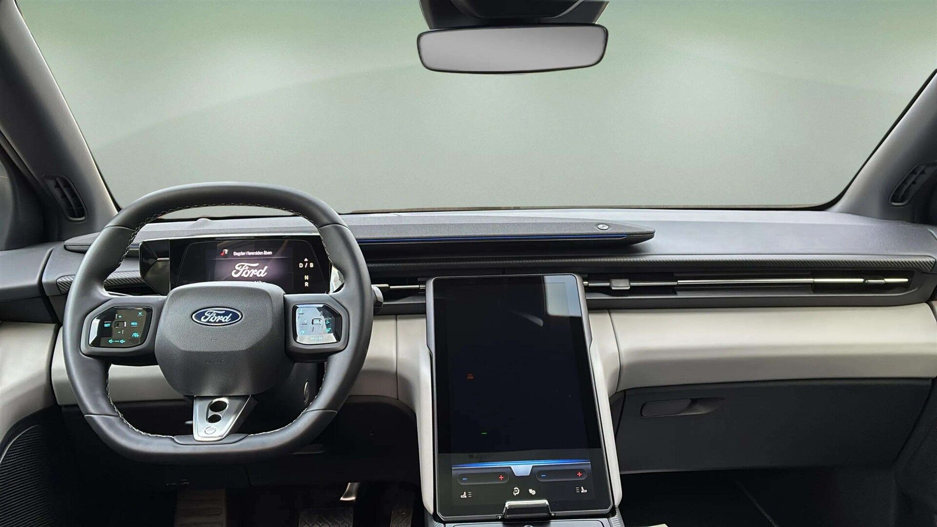 Grå Ford Capri fra 2025