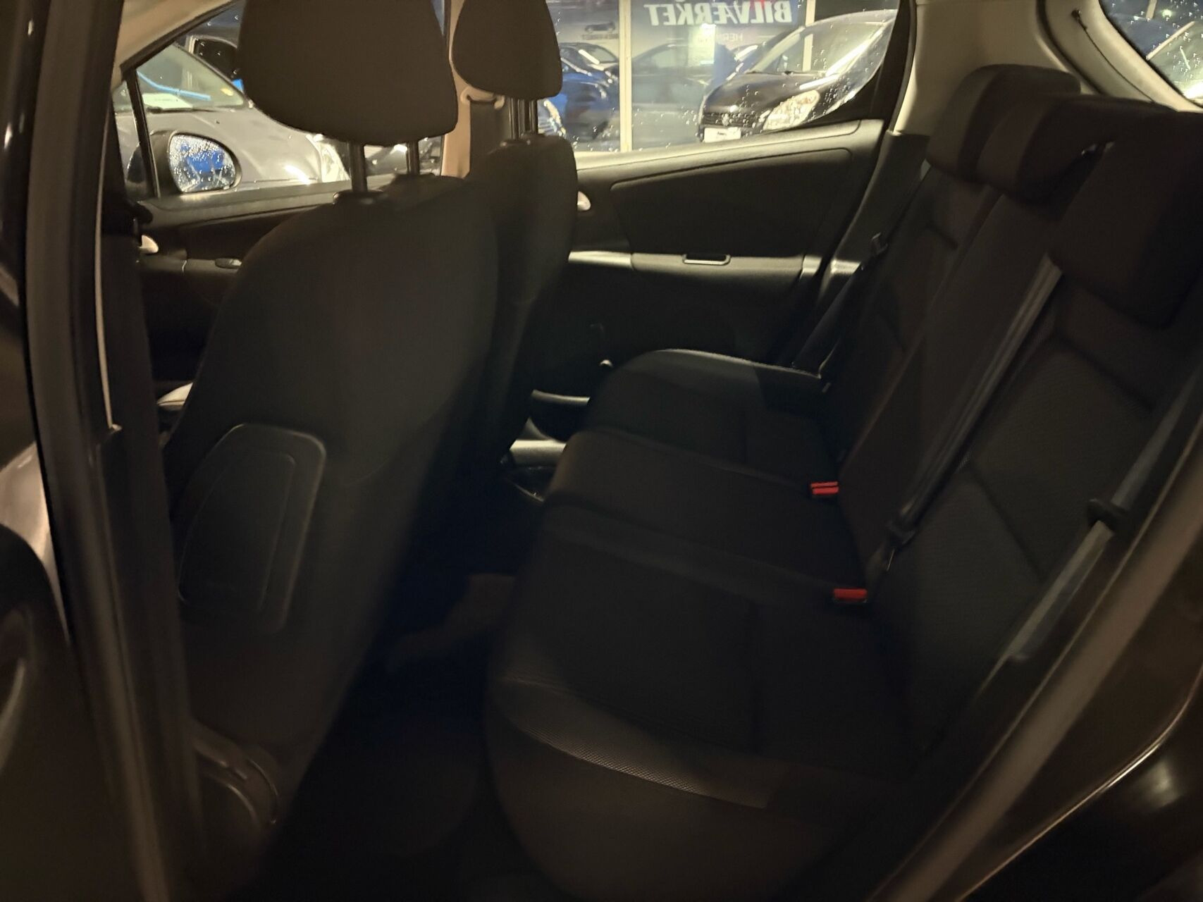 undefined Peugeot 207 fra 2010