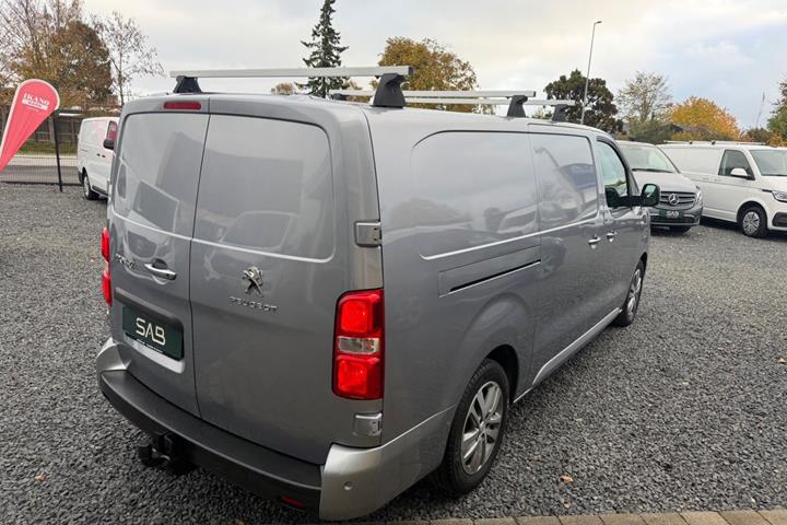 Sølv Peugeot Expert fra 2019