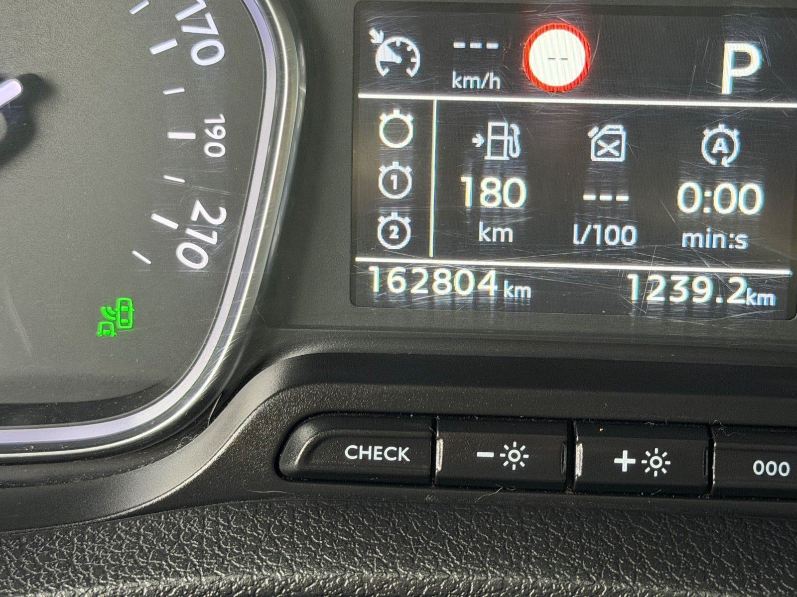 Sølv Peugeot Expert fra 2019