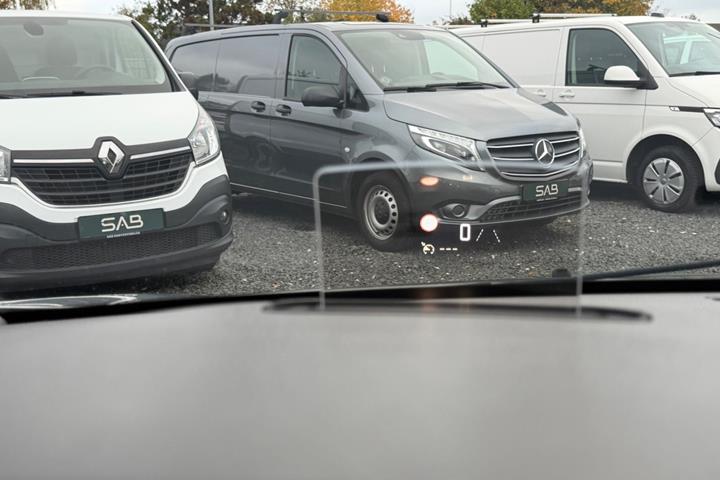 Sølv Peugeot Expert fra 2019