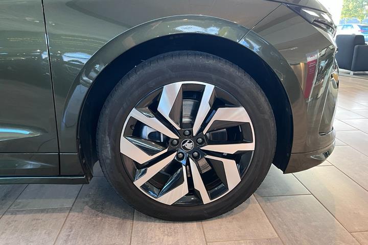 Grøn Skoda Enyaq fra 2026