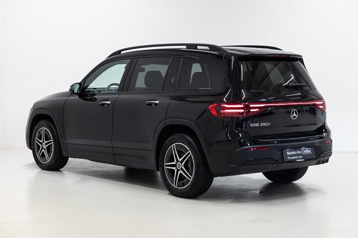 Sort Polestar 2 fra 2023