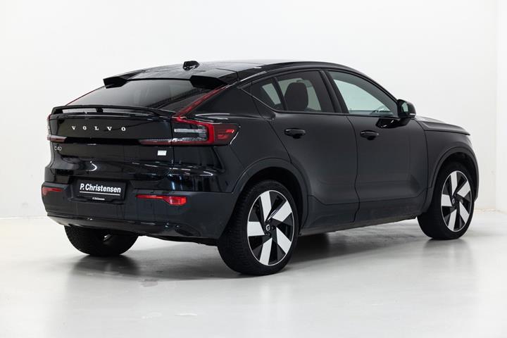Sort Volvo C40 fra 2024