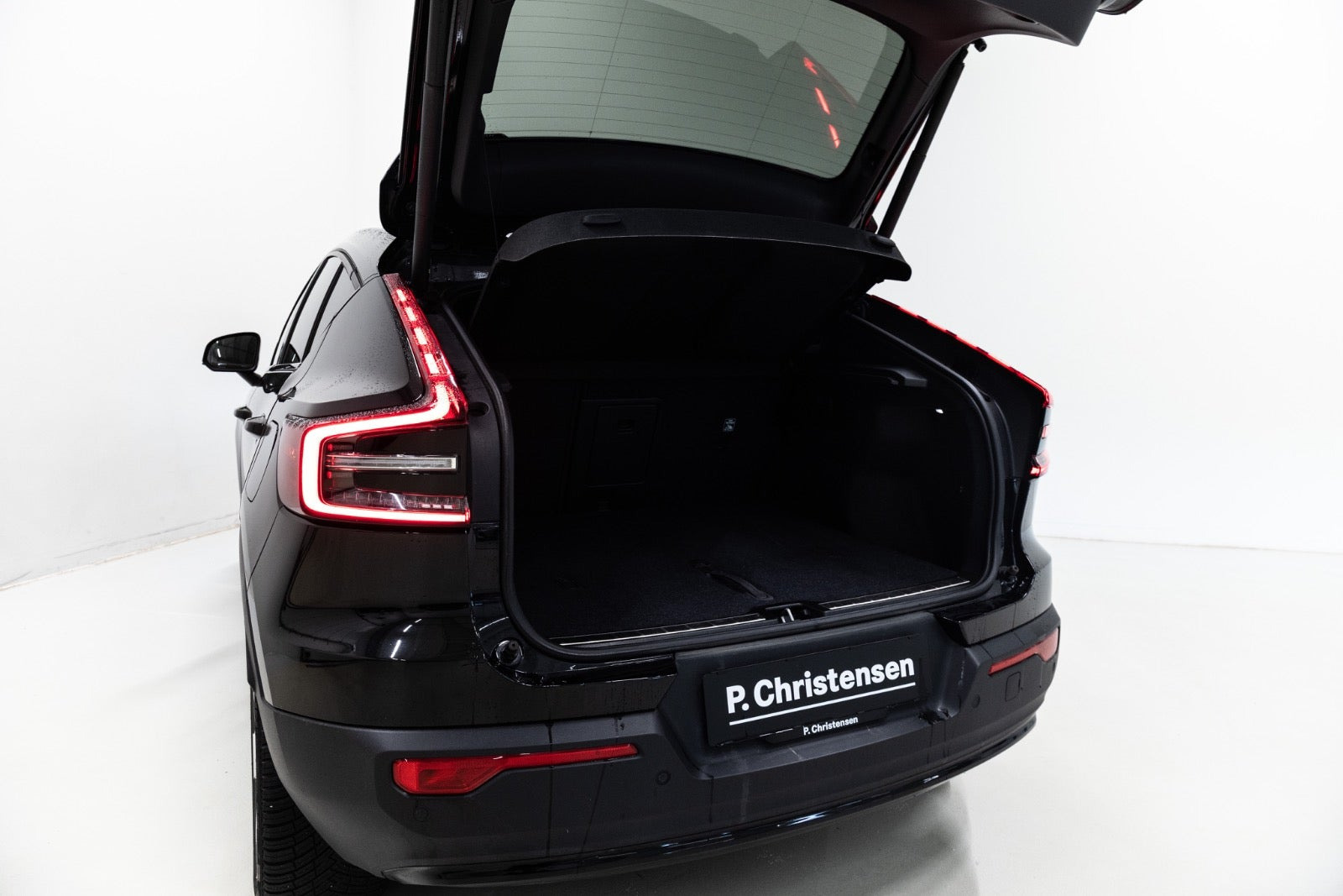 Sort Volvo C40 fra 2024