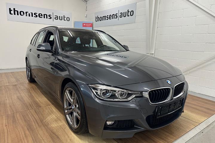 Grå BMW 320d fra 2019