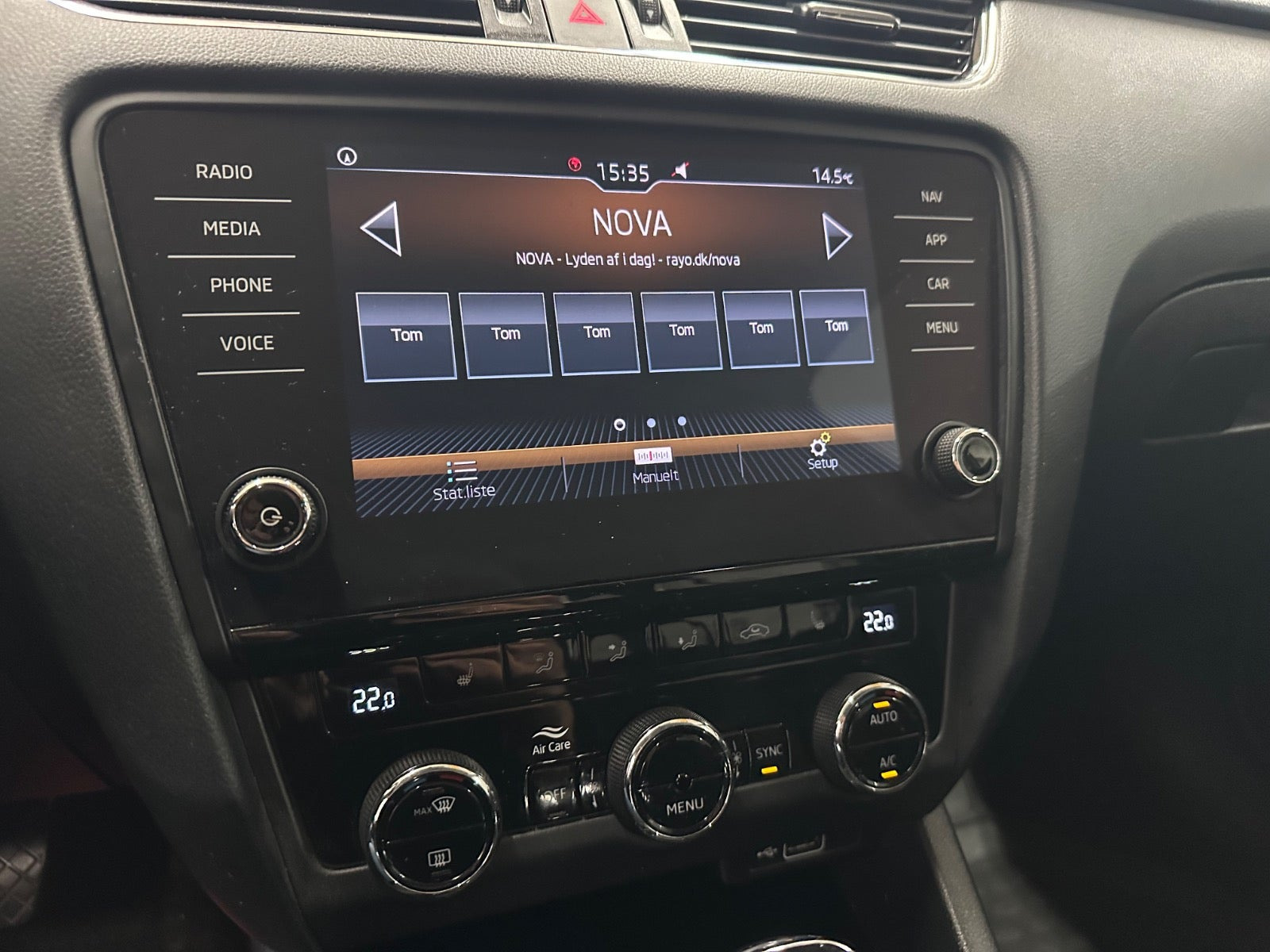 Grå Skoda Octavia fra 2019