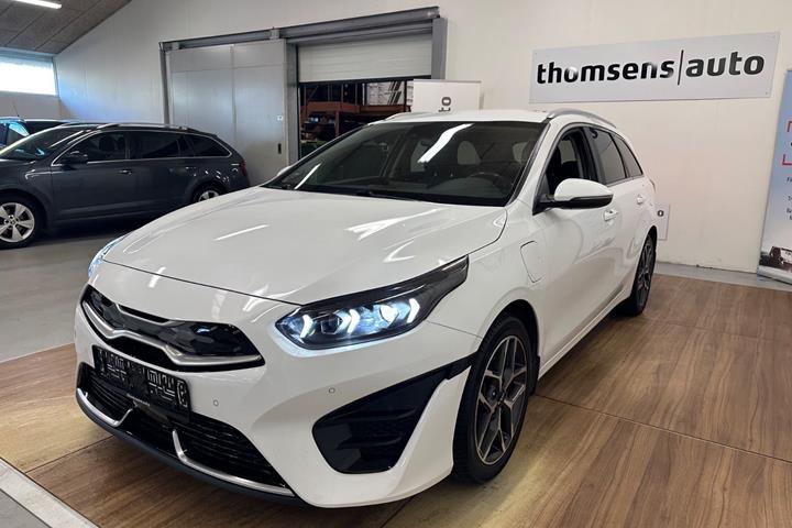 Hvid Kia Ceed fra 2022