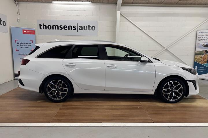 Hvid Kia Ceed fra 2022