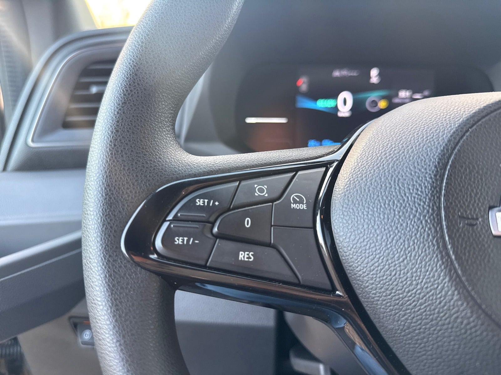 Grå Nissan Interstar fra 2025