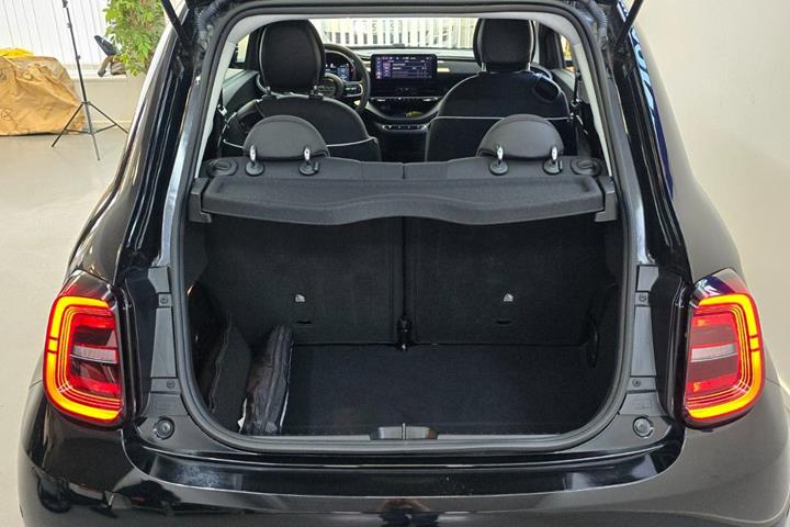 Sort Fiat 500e fra 2023