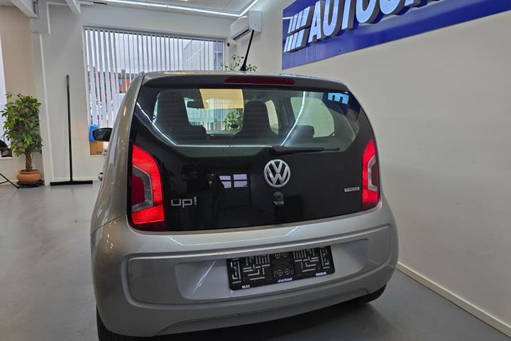 Grå VW UP! fra 2014